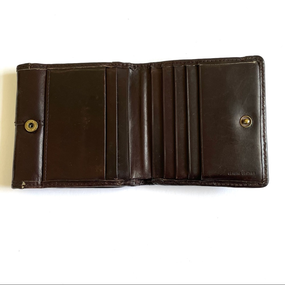 Fossil Brown Essential Leather Wallet - Picture 6 of 14